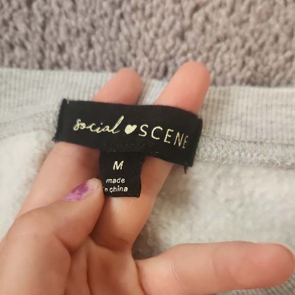 Social Scene North Shore Hawaii Sweatshirt - Picture 2 of 6